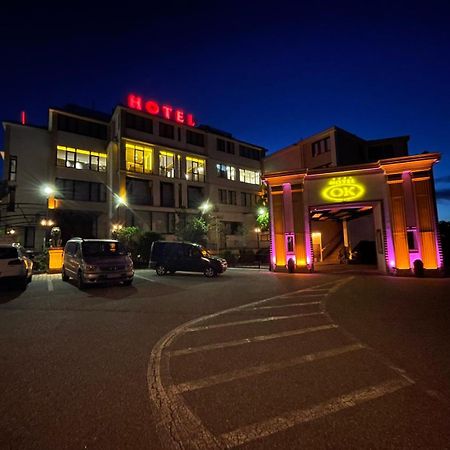 Hotel Ok Prizren Eksteriør billede