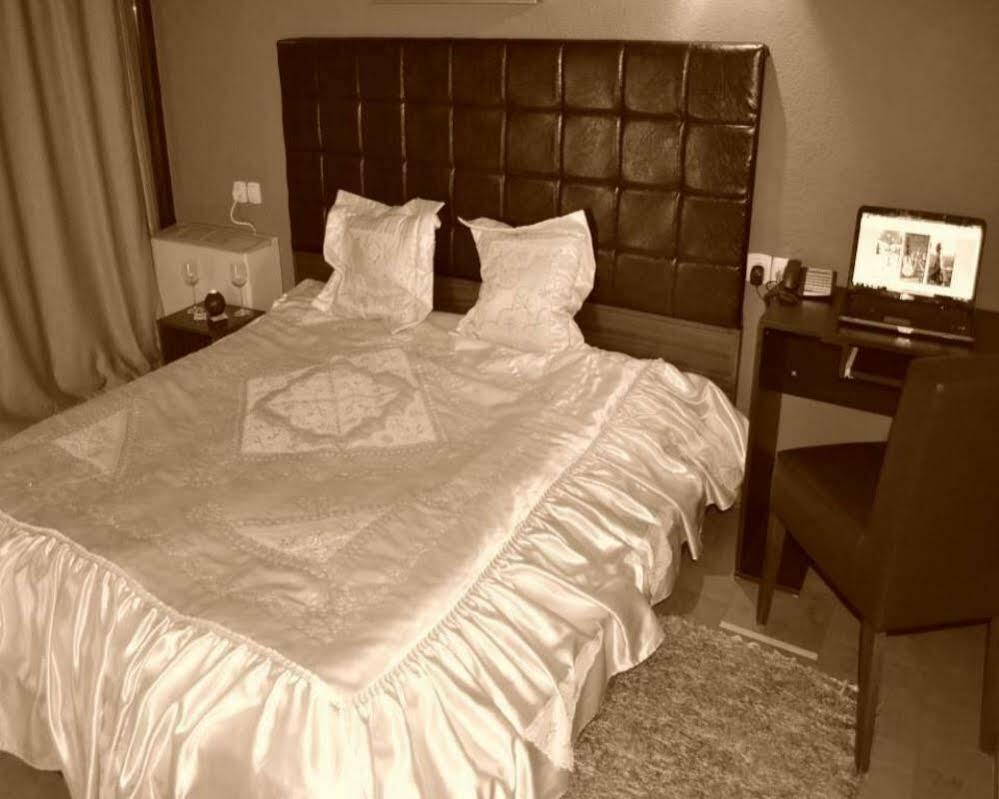 Hotel Ok Prizren Eksteriør billede